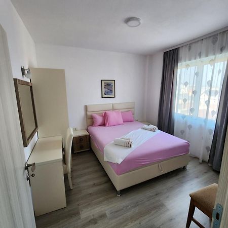 Apartment Flora Bregvija Dış mekan fotoğraf