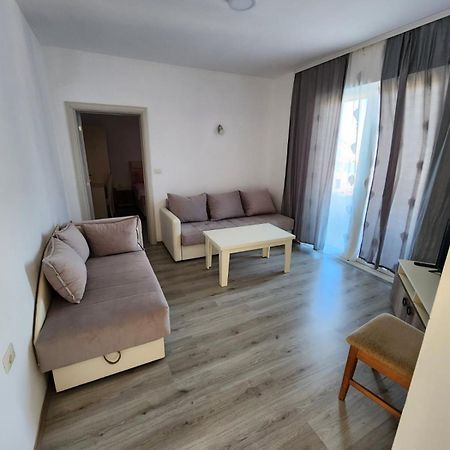 Apartment Flora Bregvija Dış mekan fotoğraf