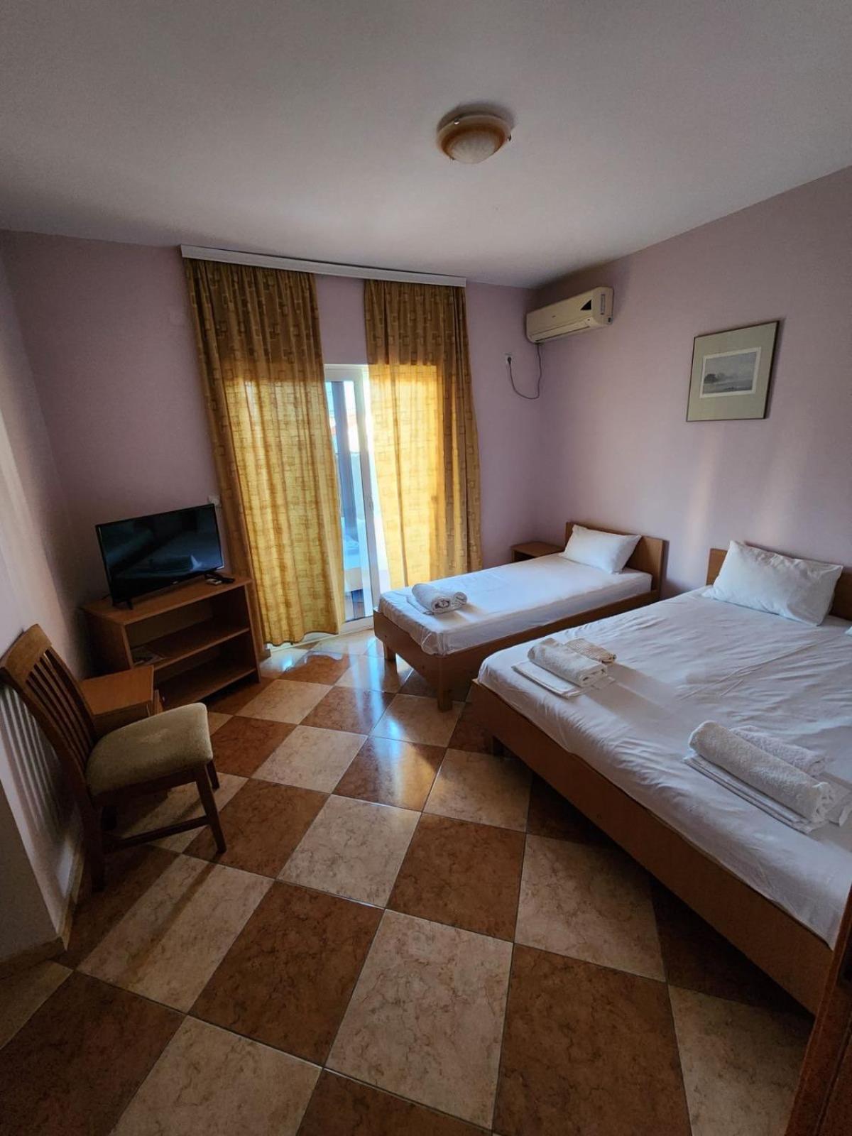 Apartment Flora Bregvija Dış mekan fotoğraf