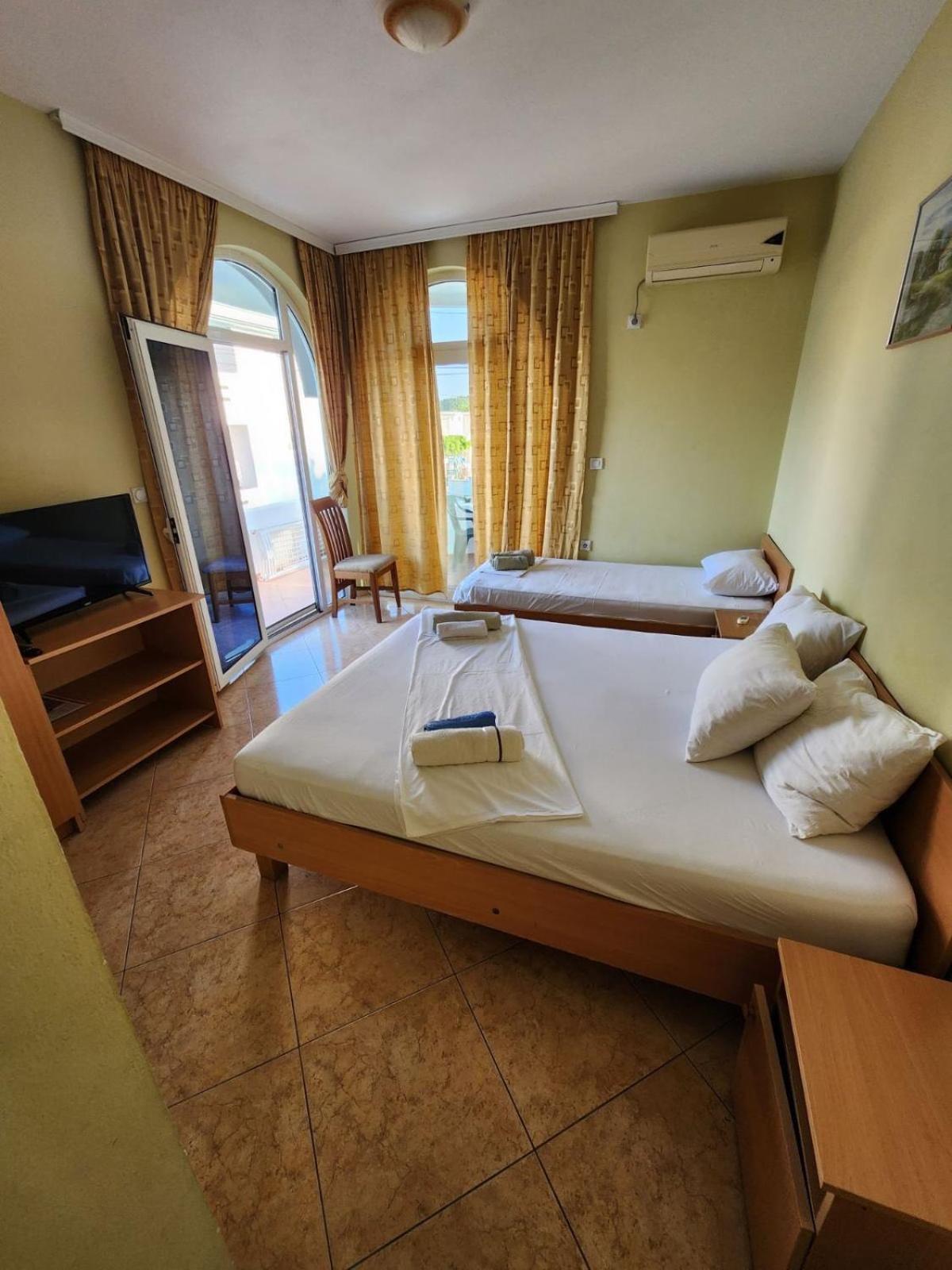 Apartment Flora Bregvija Dış mekan fotoğraf