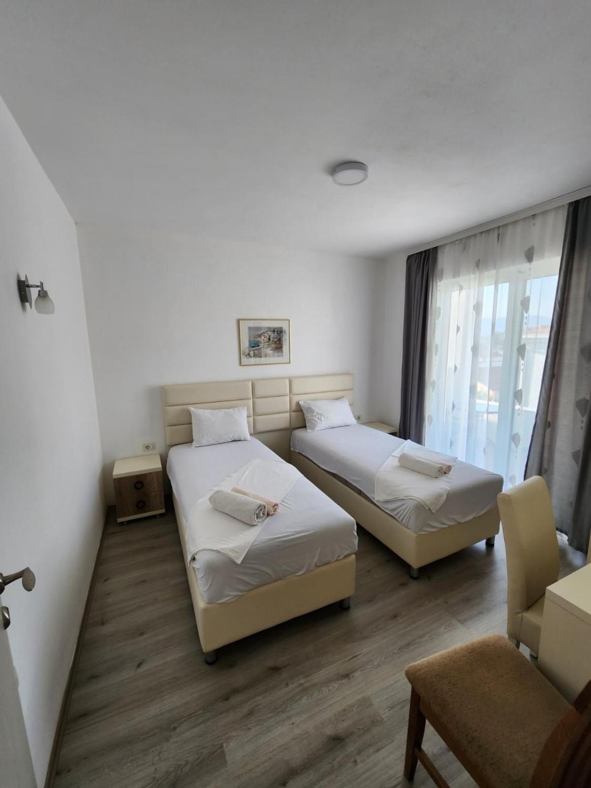 Apartment Flora Bregvija Dış mekan fotoğraf